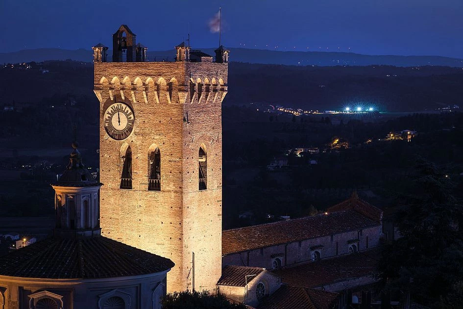 Vista dall'alto della Torre Matilde a San Miniato, centro storico.